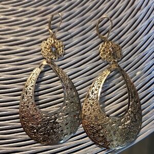 Vintage chunky gold-colored earrings